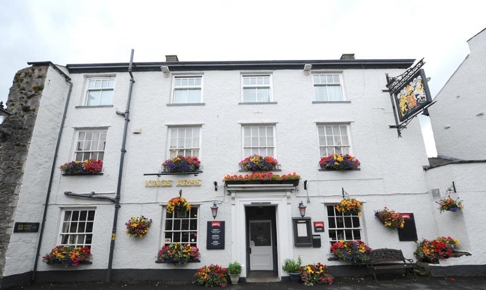 Kings Arms Hotel Holme  Exterior photo